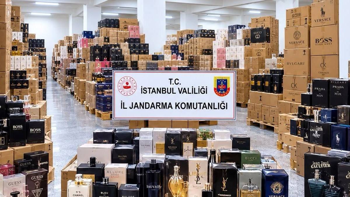Bağcılar’da 200 milyon liralık sahte parfüm operasyonu: Sahte parfümlere gerçek markaların karekodlarını koydular
